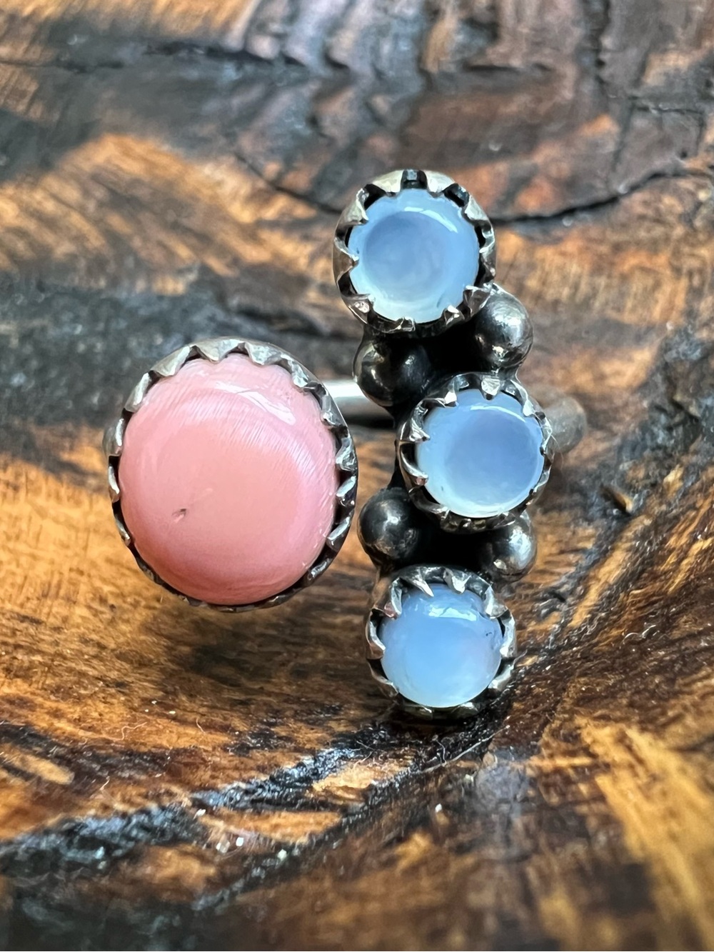 Sterling Silver Mother of Pearl & Queen Conch Floating Ring Size 7